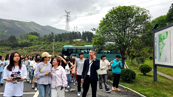 双牌泷旅携手德信网_德信(中国)(图3)_副本.png